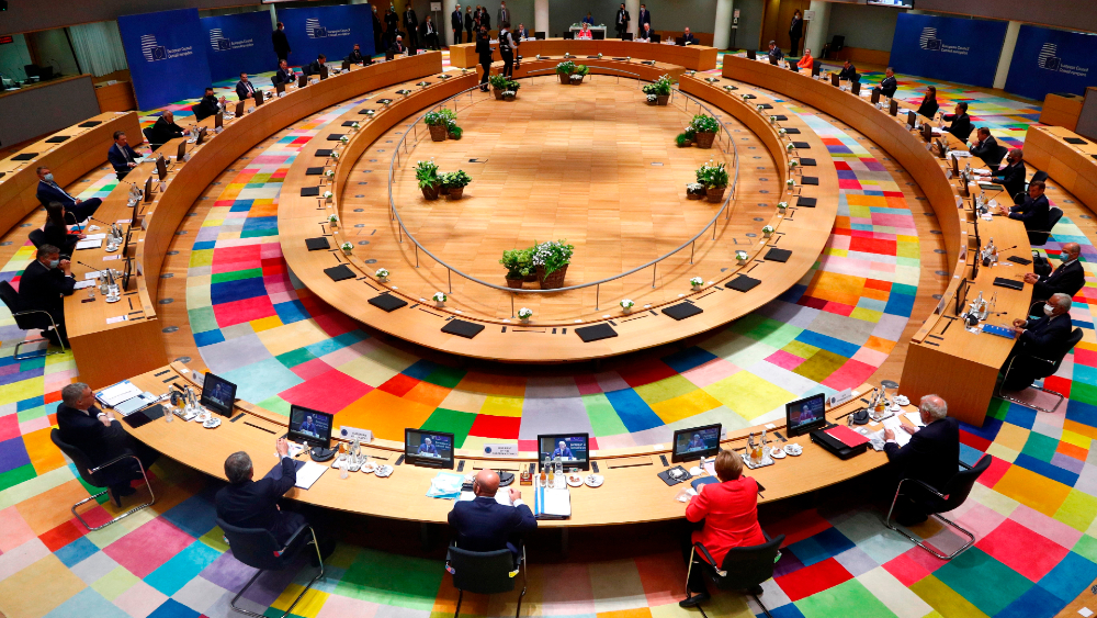 Bruselas celebra avances de la UE en el Estado de Derecho, pese a diferencias entre países Bruselas celebra avances de la UE en el Estado de Derecho, pese a diferencias entre países