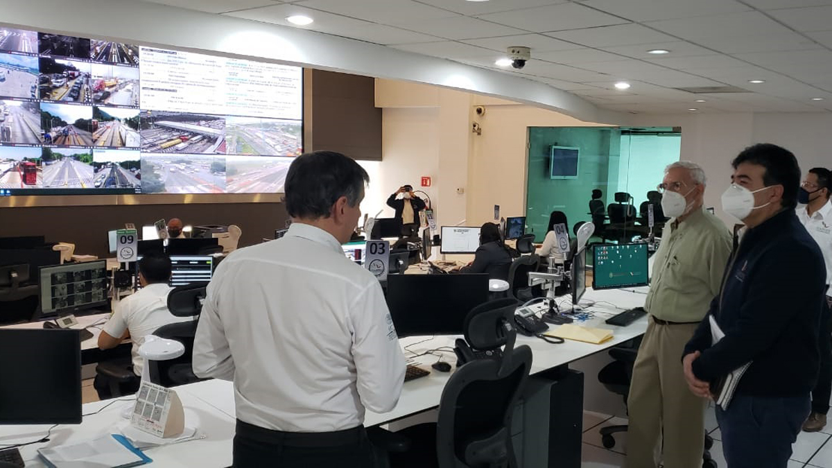 Capufe cumple 62 años brindando servicios carreteros en México - visita-del-secretario-de-comunicaciones-y-transportes-jorge-arganis-diaz-leal-a-las-oficinas-centrales-de-capufe