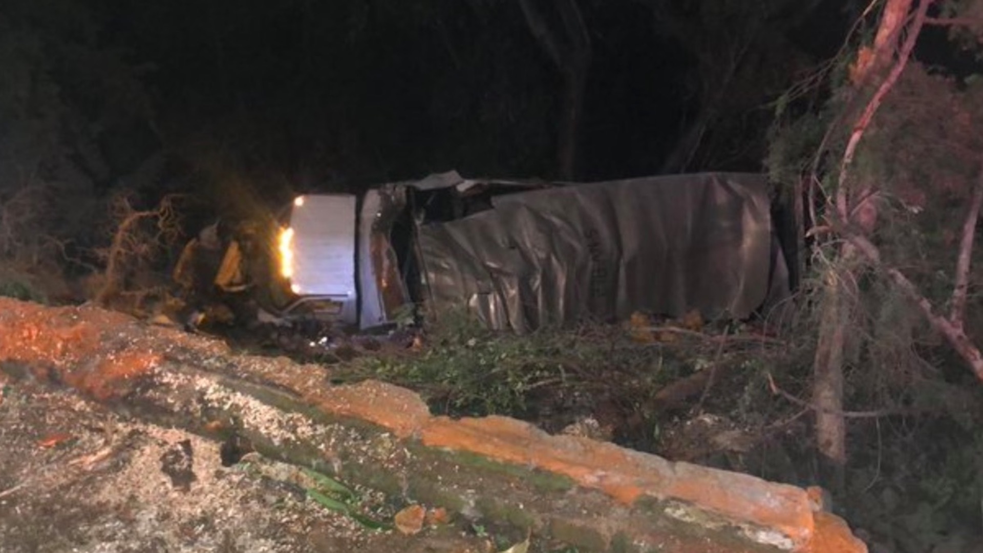 Volcaduras provocan caos vial en la Ciudad de México