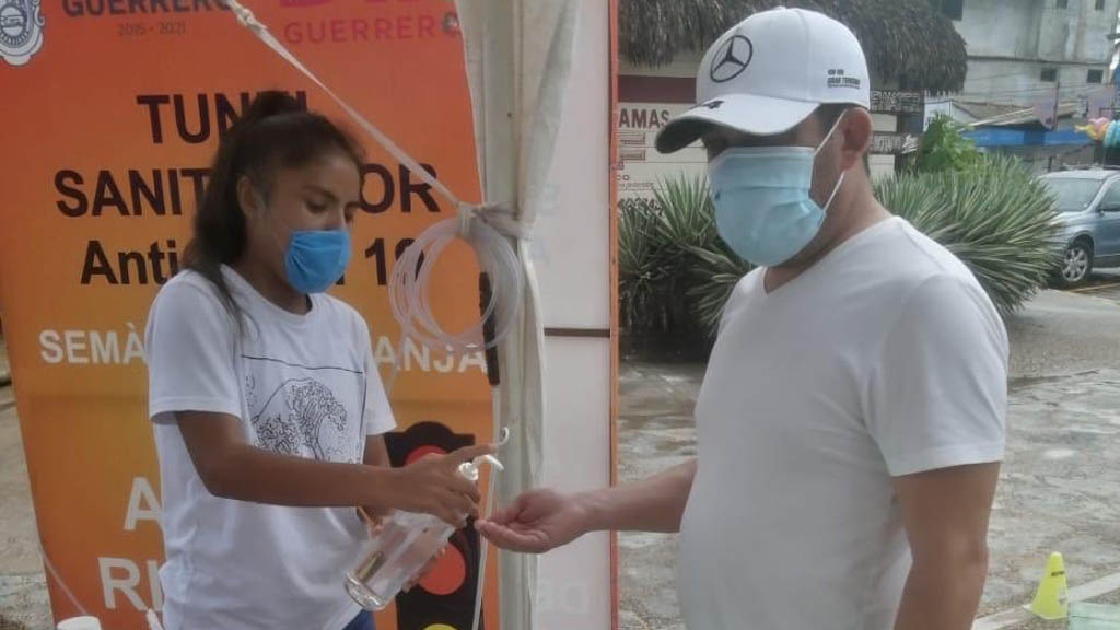 Pide Héctor Astudillo a municipios de Guerrero suspender eventos y fiestas