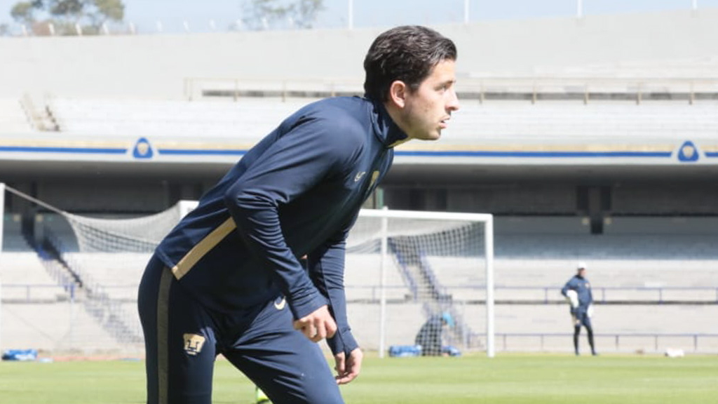 Pumas sanciona a Alan Mozo por asistir a fiesta