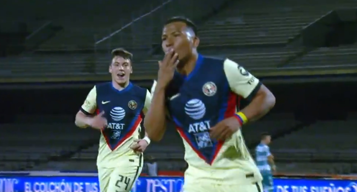 América derrota 3-1 al Santos Laguna y continúa como líder