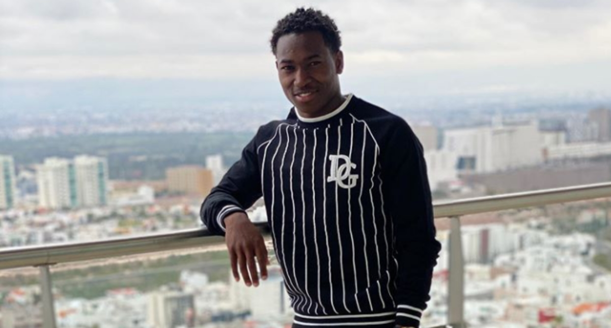 Exhiben a Anderson Julio por supuestamente intentar coquetear con usuaria