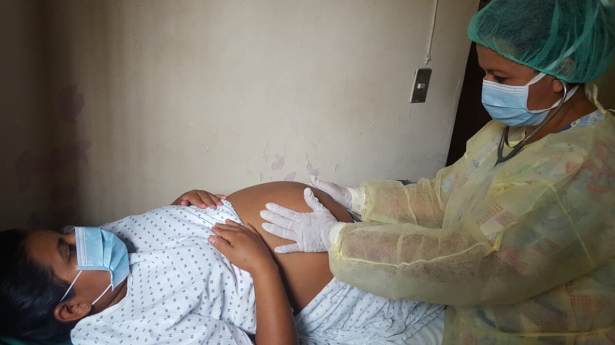 Embarazadas, con mayor riesgo de desarrollar una forma grave de COVID-19