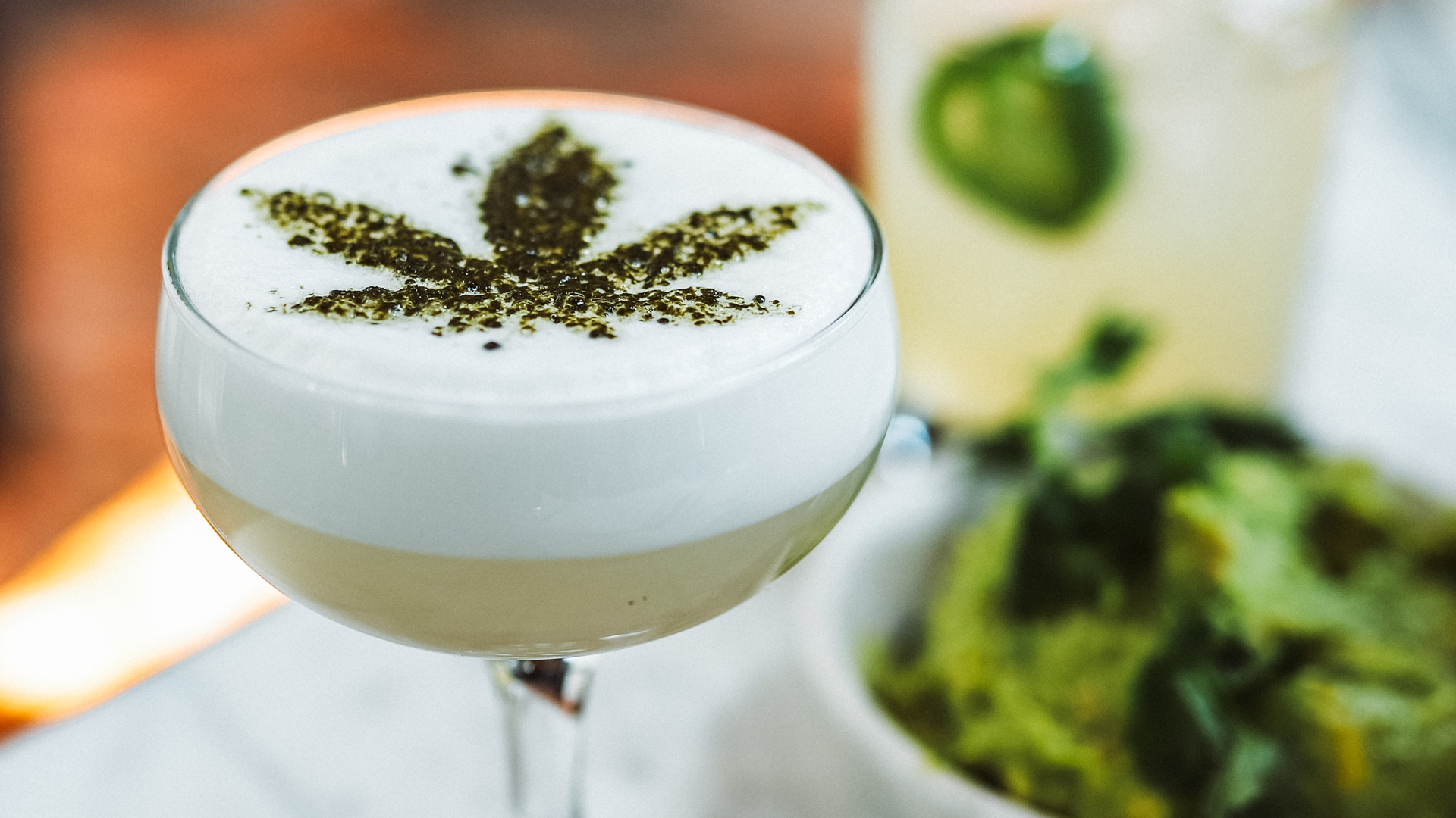 Autorizan en Florida venta de mariguana comestible