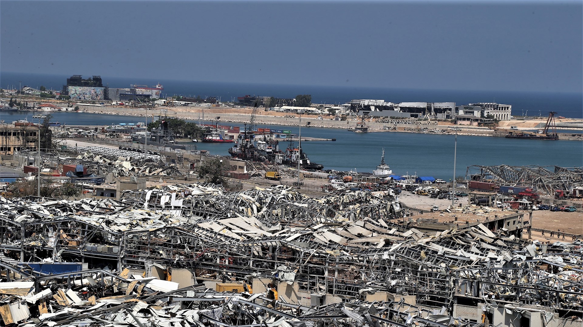 No hay mexicanos entre víctimas por explosión en Beirut, afirma AMLO