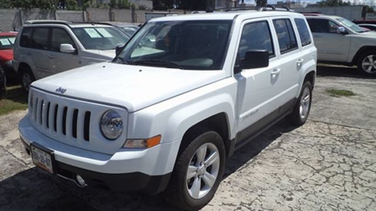 Subastarán en Los Pinos vehículos y casas en beneficio de Yucatán - camioneta-que-subastara-el-indep