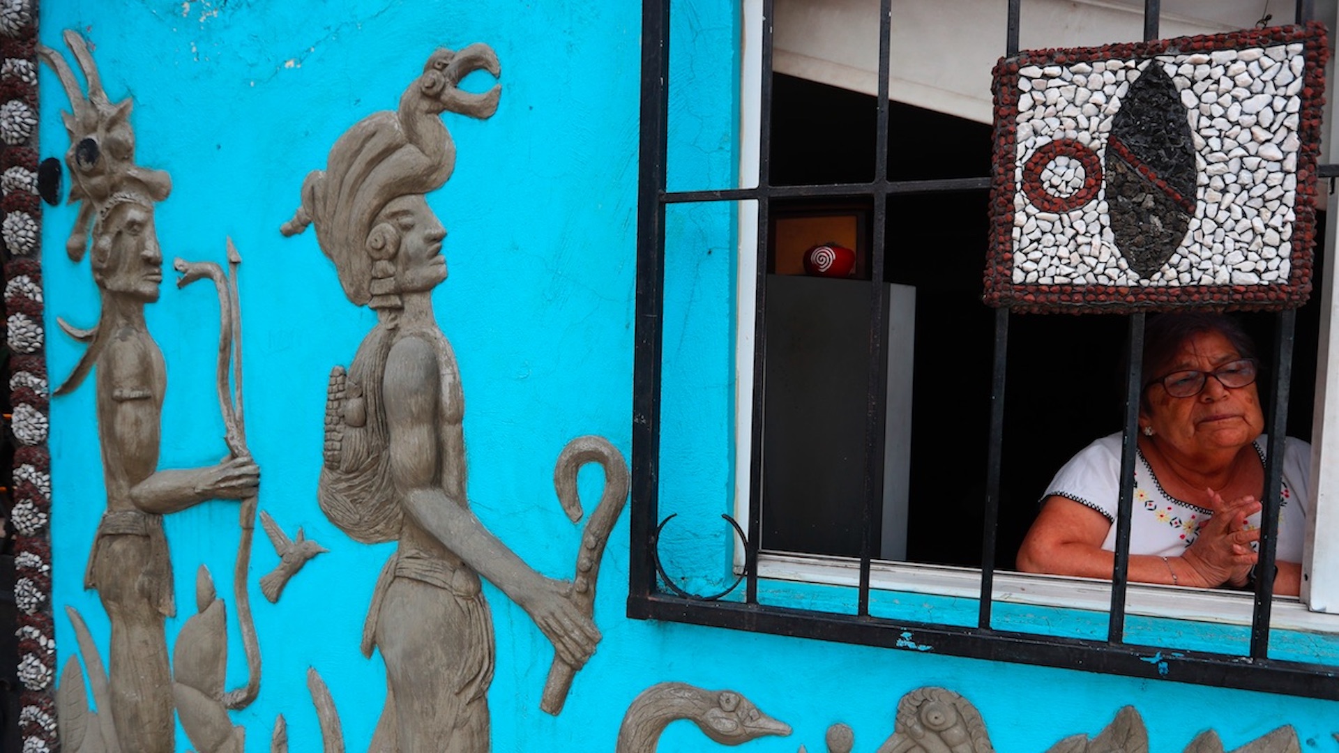 Recrean calmécac en fachada de casa de la Ciudad de México - casa-con-calmecac2