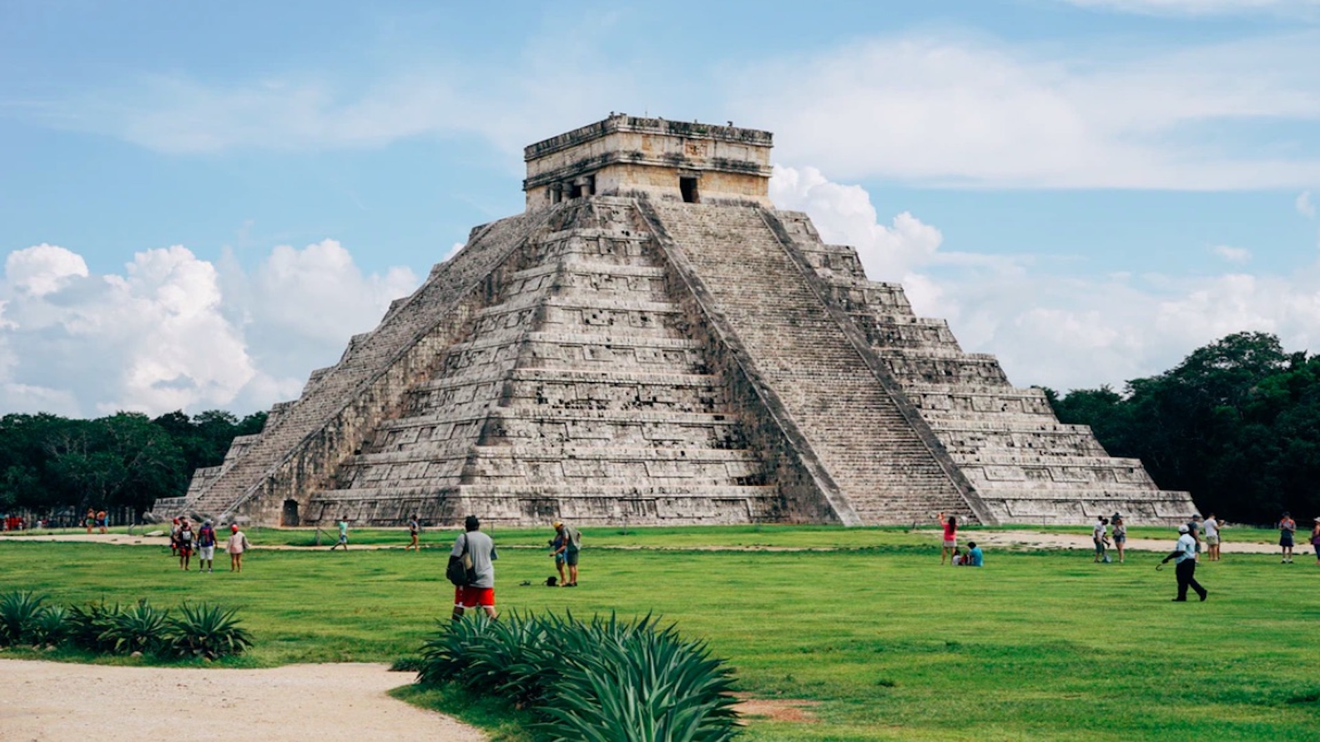 Llegada de turistas internacionales cae 74.8 por ciento en junio; acumula tres meses a la baja