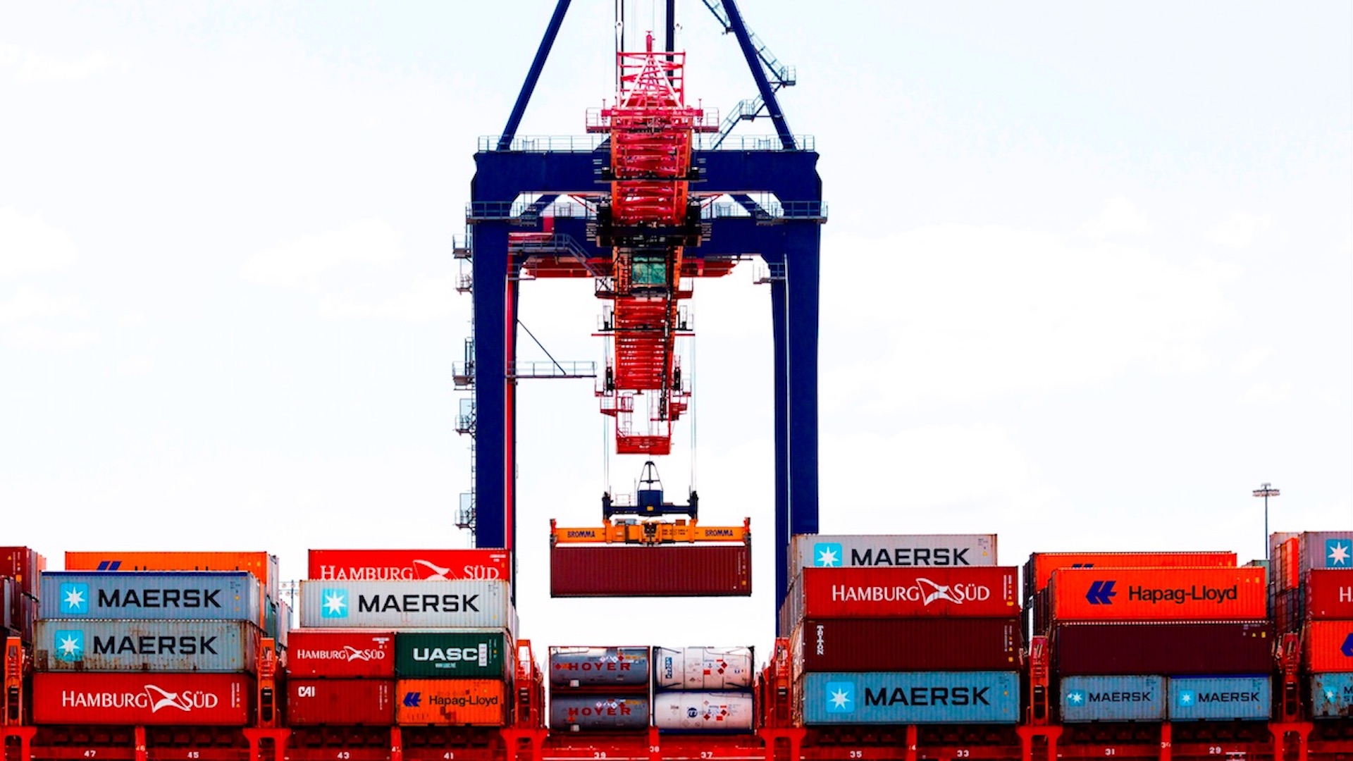 Déficit comercial de EE.UU. baja en junio 7.5 por ciento respecto a mayo