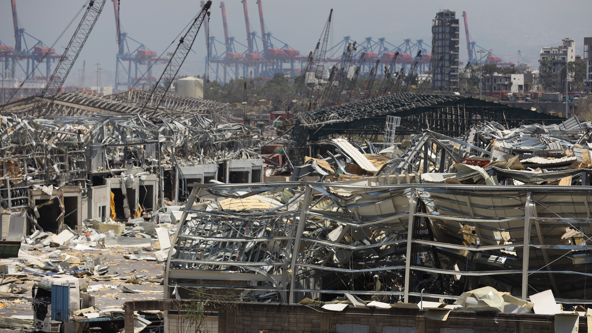 Emite Interpol alerta roja contra un portugués por explosión en Beirut - destruccion-en-el-puerto-de-beirut-tras-explosion