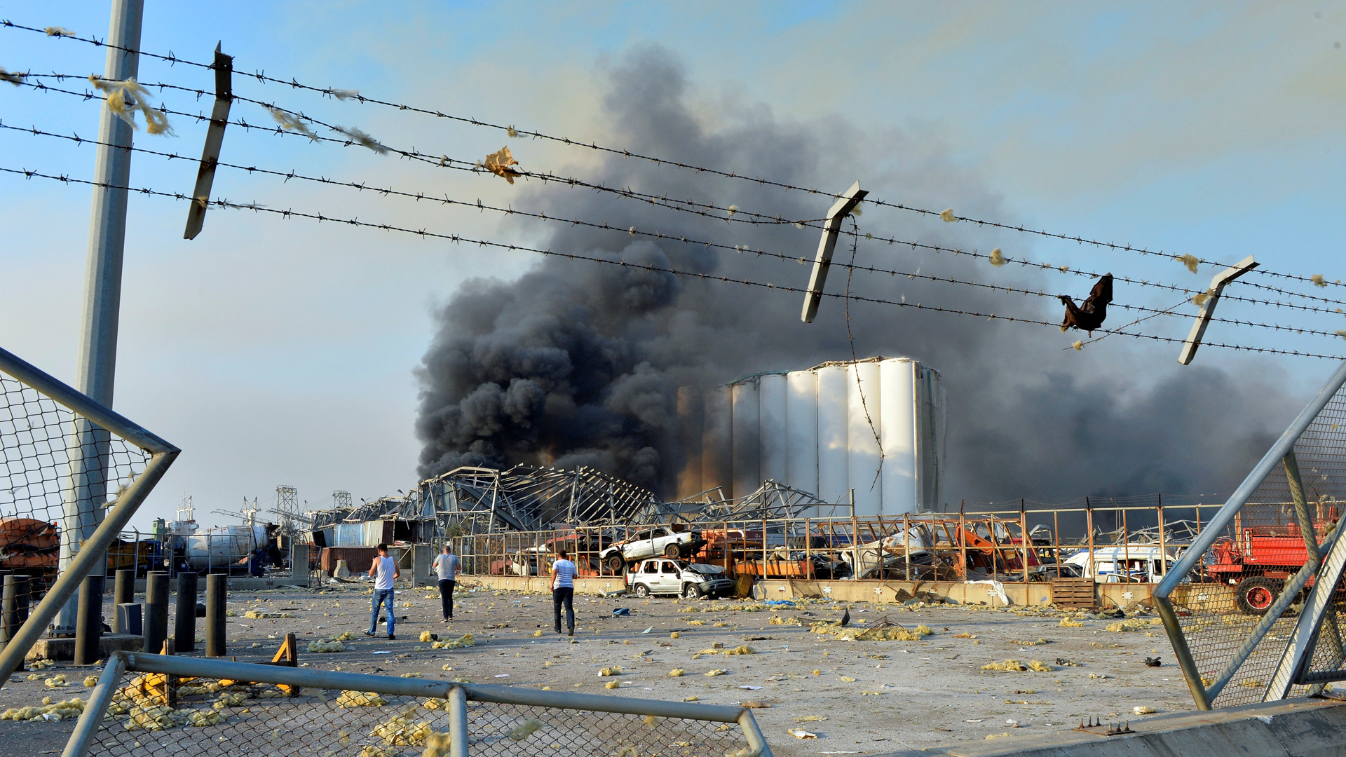 Declaran estado de emergencia en Beirut tras explosión Declaran estado de emergencia en Beirut tras explosión