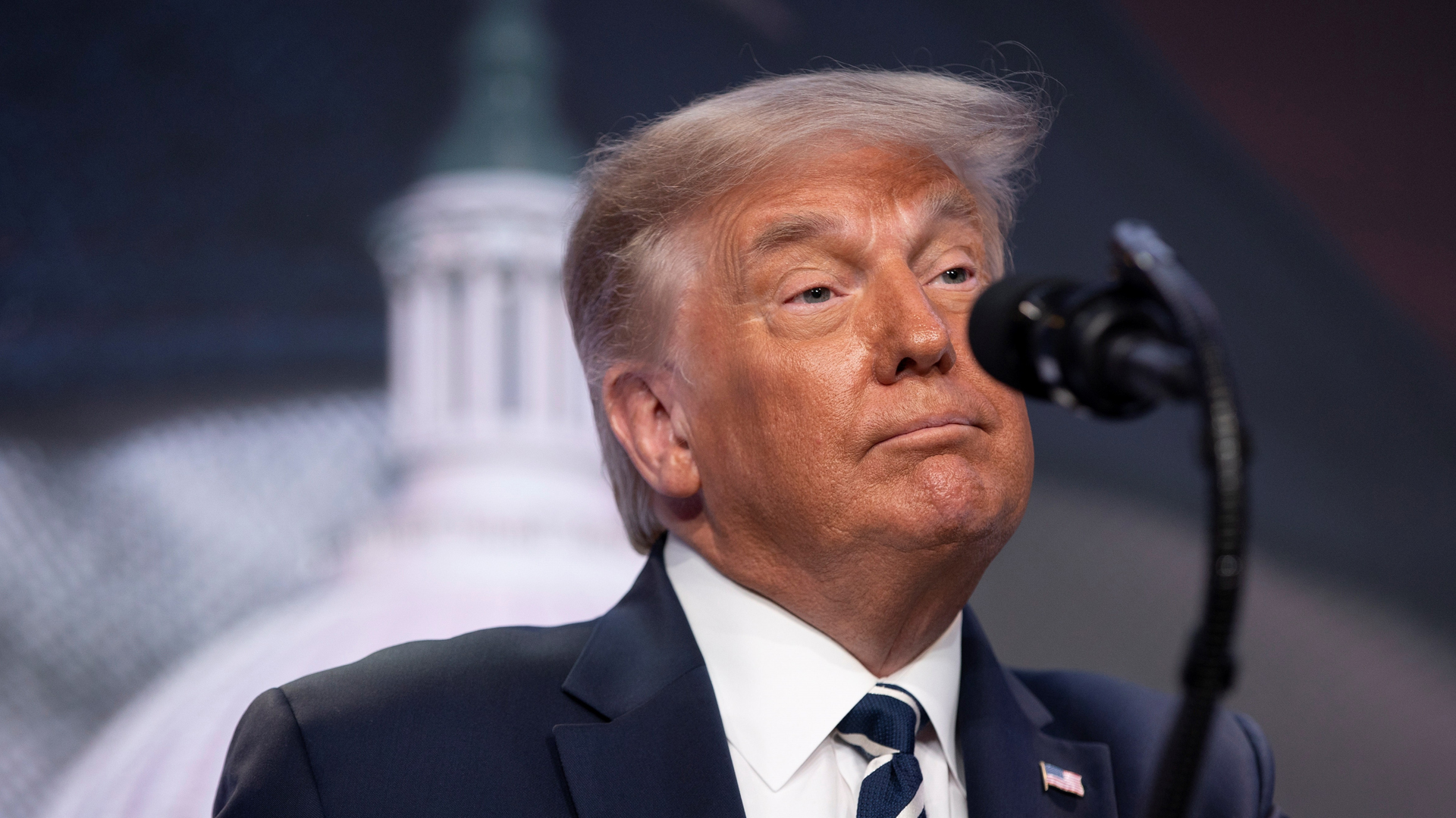 Donald Trump minimizó el COVID-19 aunque sabía de su peligrosidad, revela periodista en nuevo libro