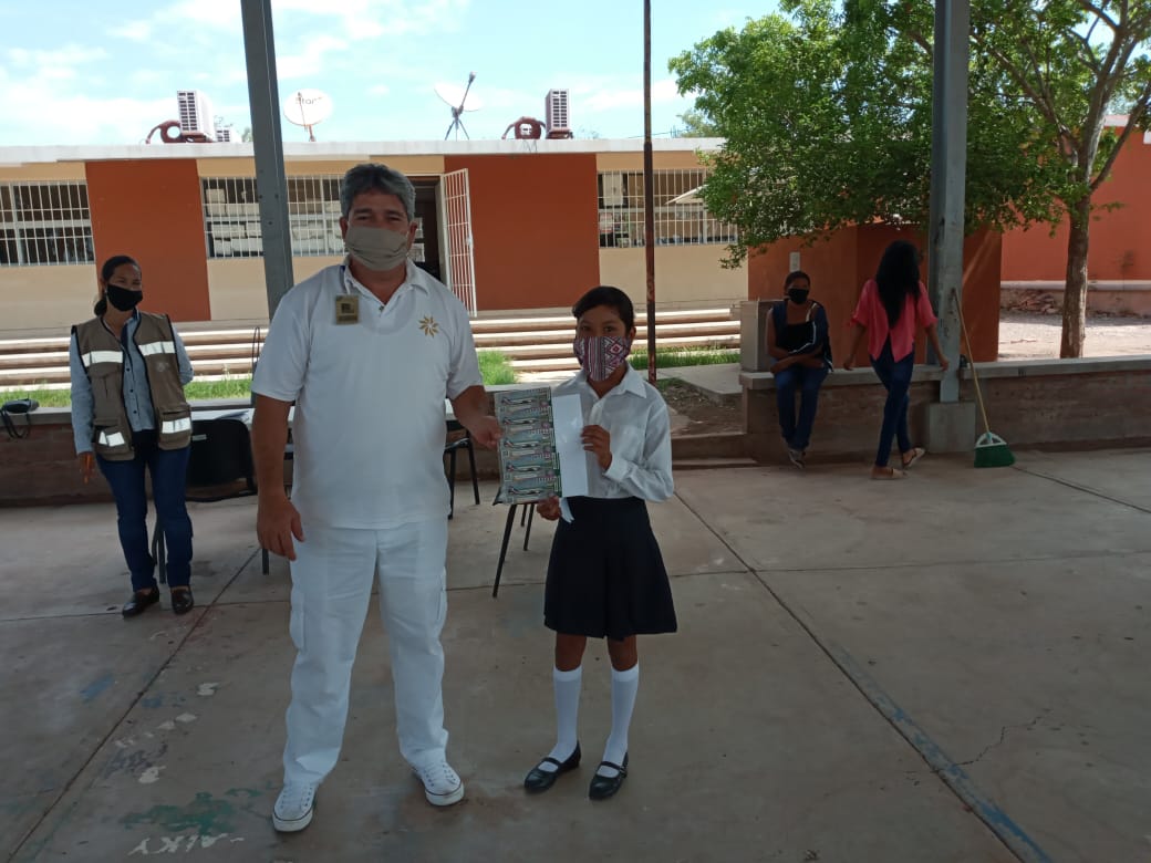 Fundación Delia Morán Vidanta dona 400 mil boletos para la rifa del avión presidencial a escuelas - entrega-de-boletos-a-escuelas1