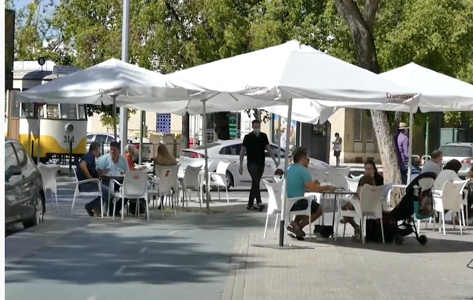 Puebas masivas y cierre de discotecas frente al COVID-19