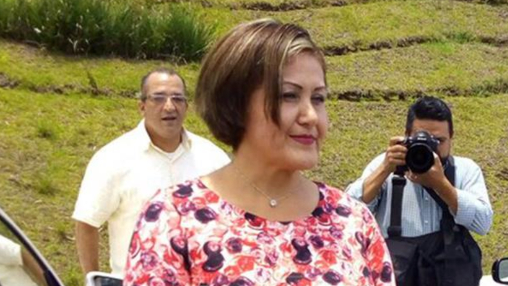 Reaparece Eva Cadena en redes sociales; pide investigación seria tras videoescándalo del Senado