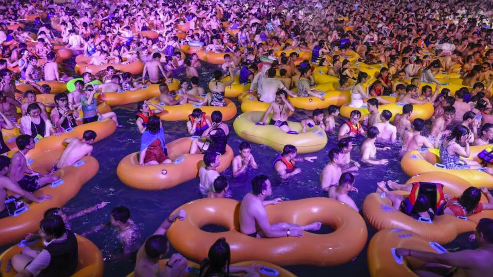 #Video Realizan fiesta en parque acuático de Wuhan, cuidad donde se detectó el COVID-19 - fiesta-electronica-wuhan