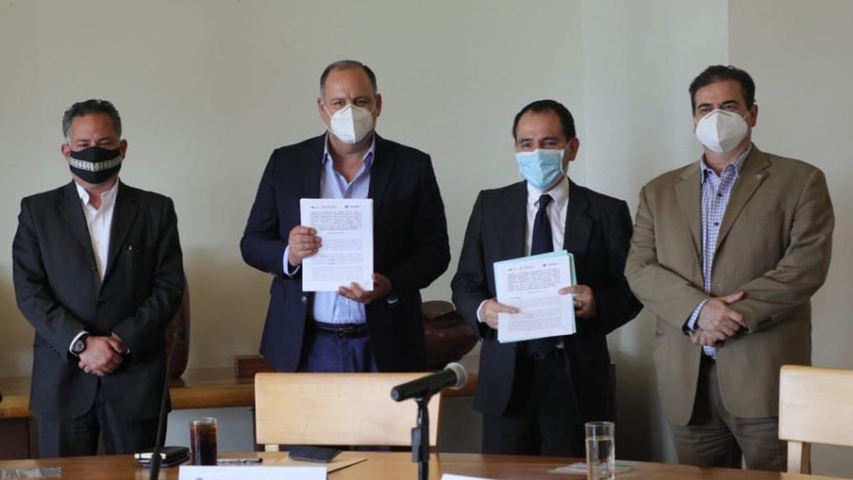 Firman UIF y Coparmex convenio para el combate a operaciones ilícitas