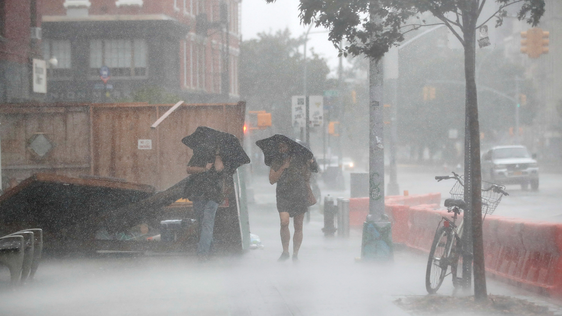 Isaías provoca la muerte de un hombre en su paso por Nueva York