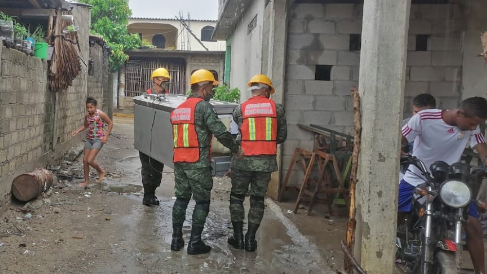 Atienden en Guerrero a municipios afectados por tormenta tropical Hernán