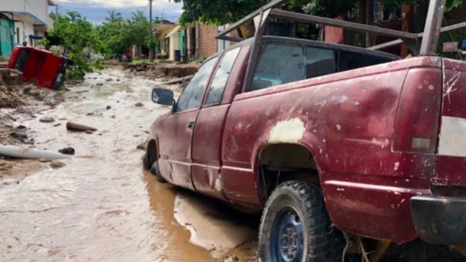 Hernán provoca afectaciones a 2 mil viviendas en Jalisco