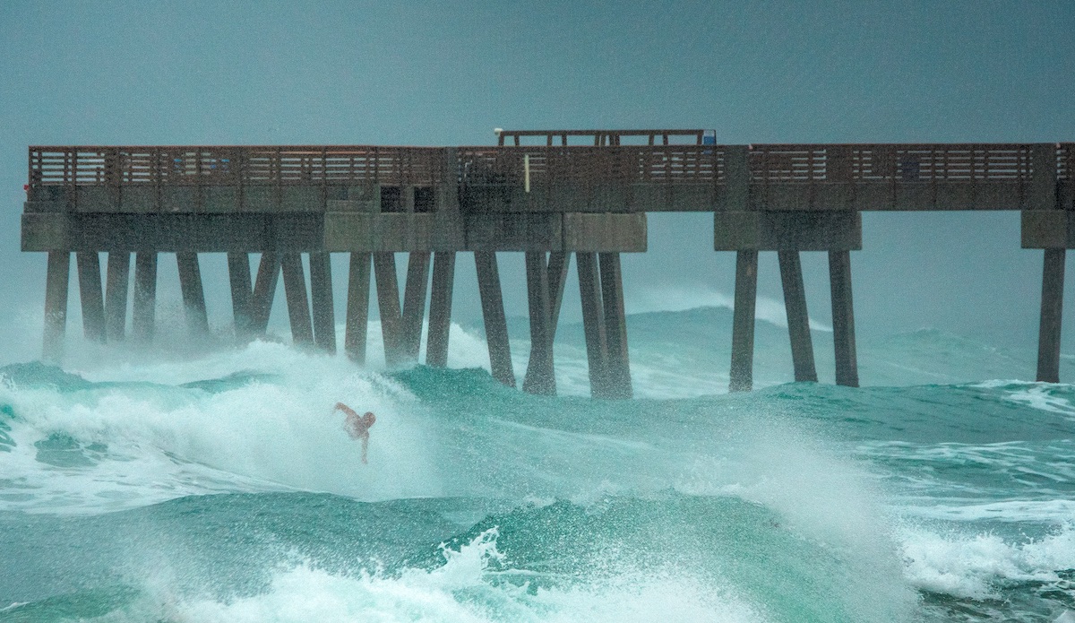 Isaías volverá a ser huracán antes de llegar a Carolina del Norte y del Sur