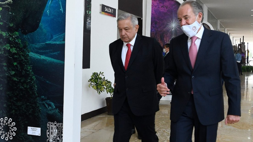 López Obrador llega a San Luis Potosí para reunión con la Conago