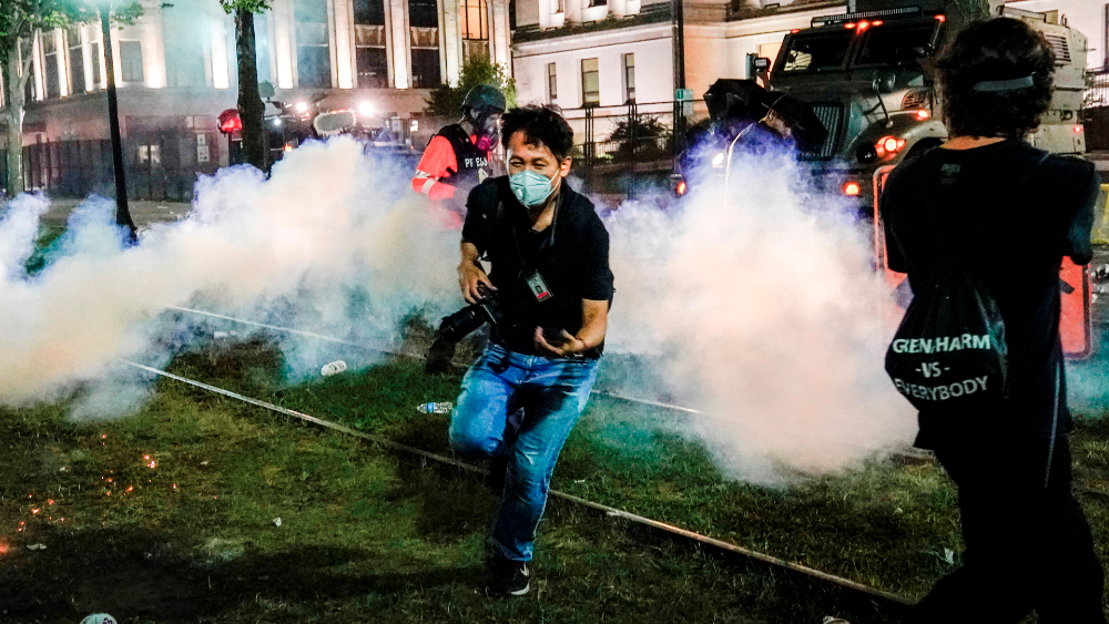 Dos muertos y un herido en tercera noche de protestas raciales en Wisconsin