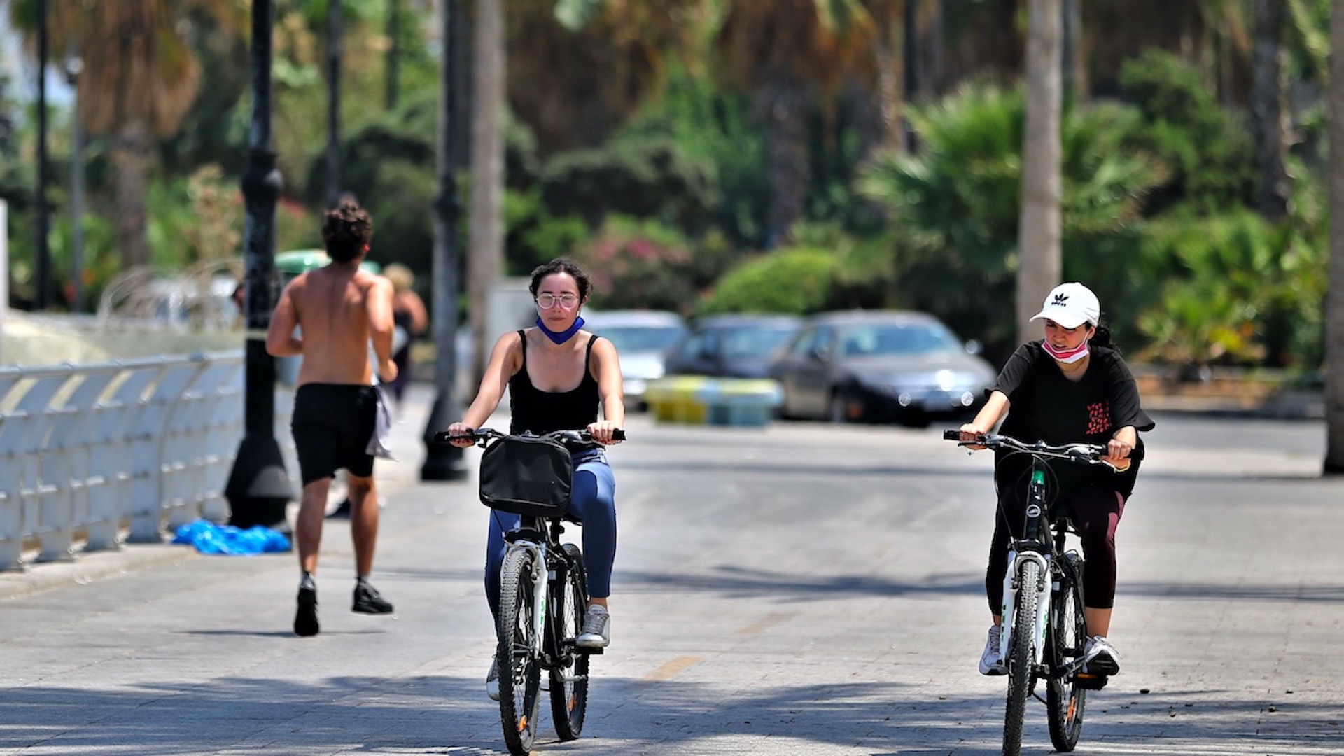 Imponen toque de queda en Líbano por repunte de casos de COVID-19 tras explosión