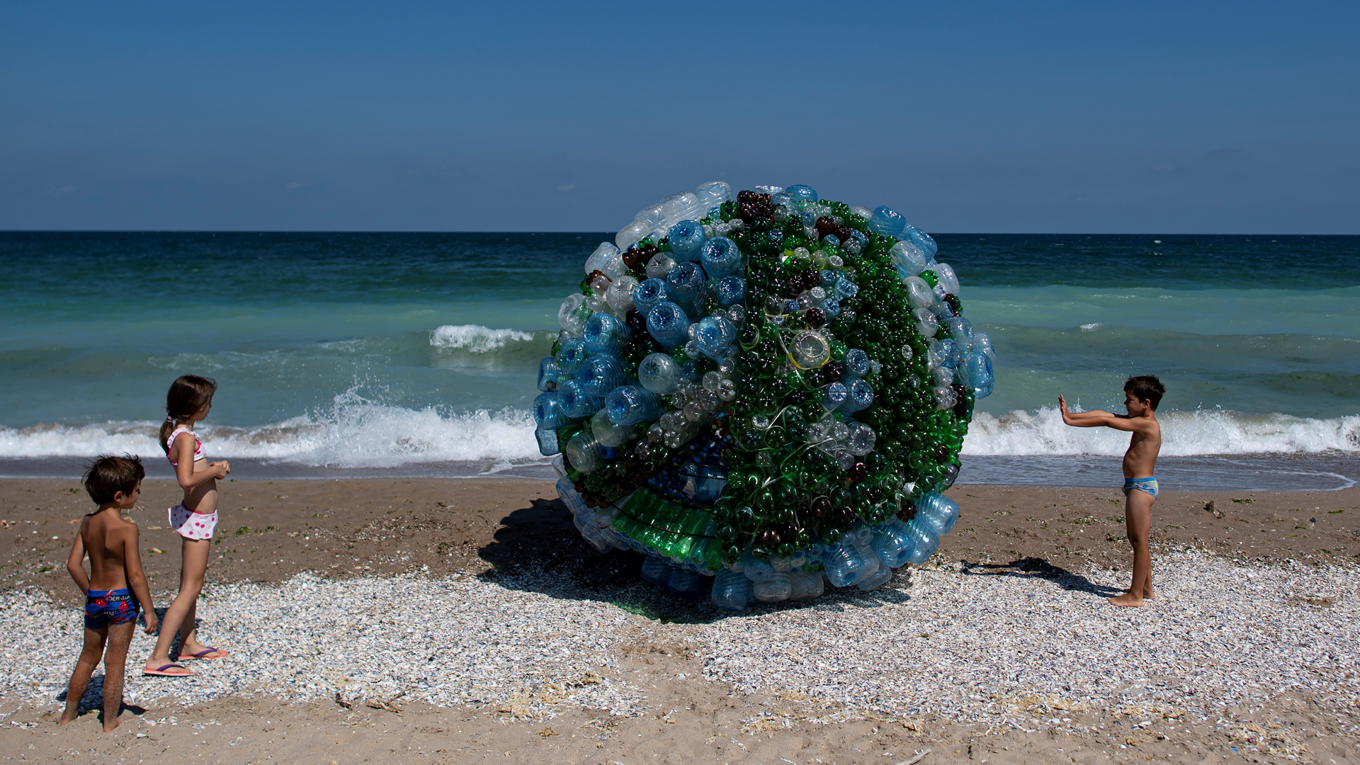 ¿Por qué urge nuevo tratado internacional sobre contaminación por plásticos?