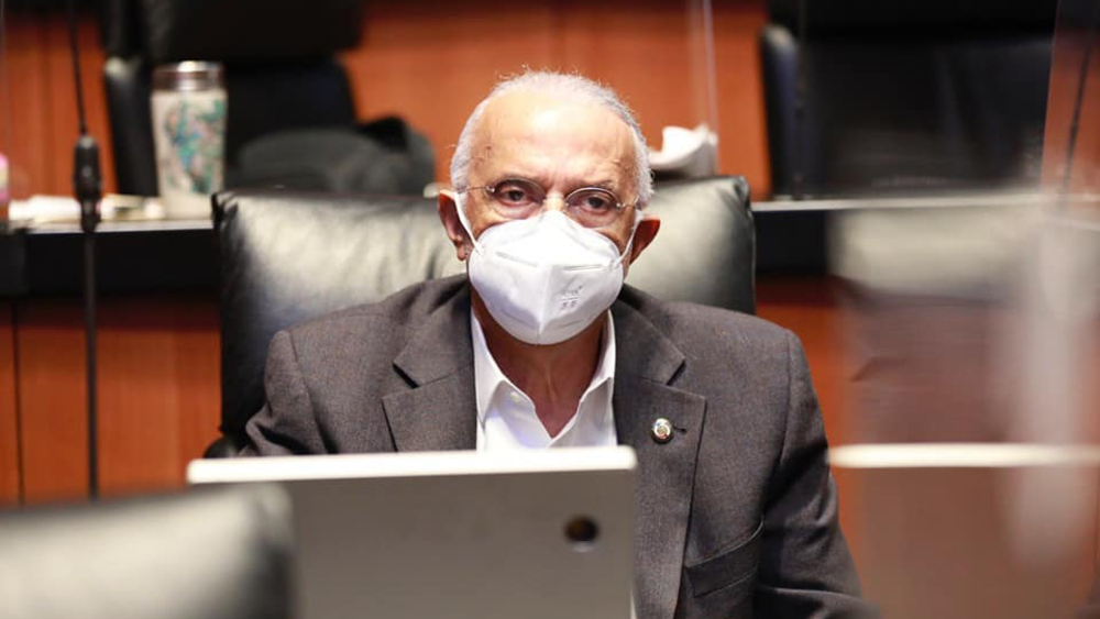 Hospitalizan por COVID-19 al senador Miguel Ángel Navarro