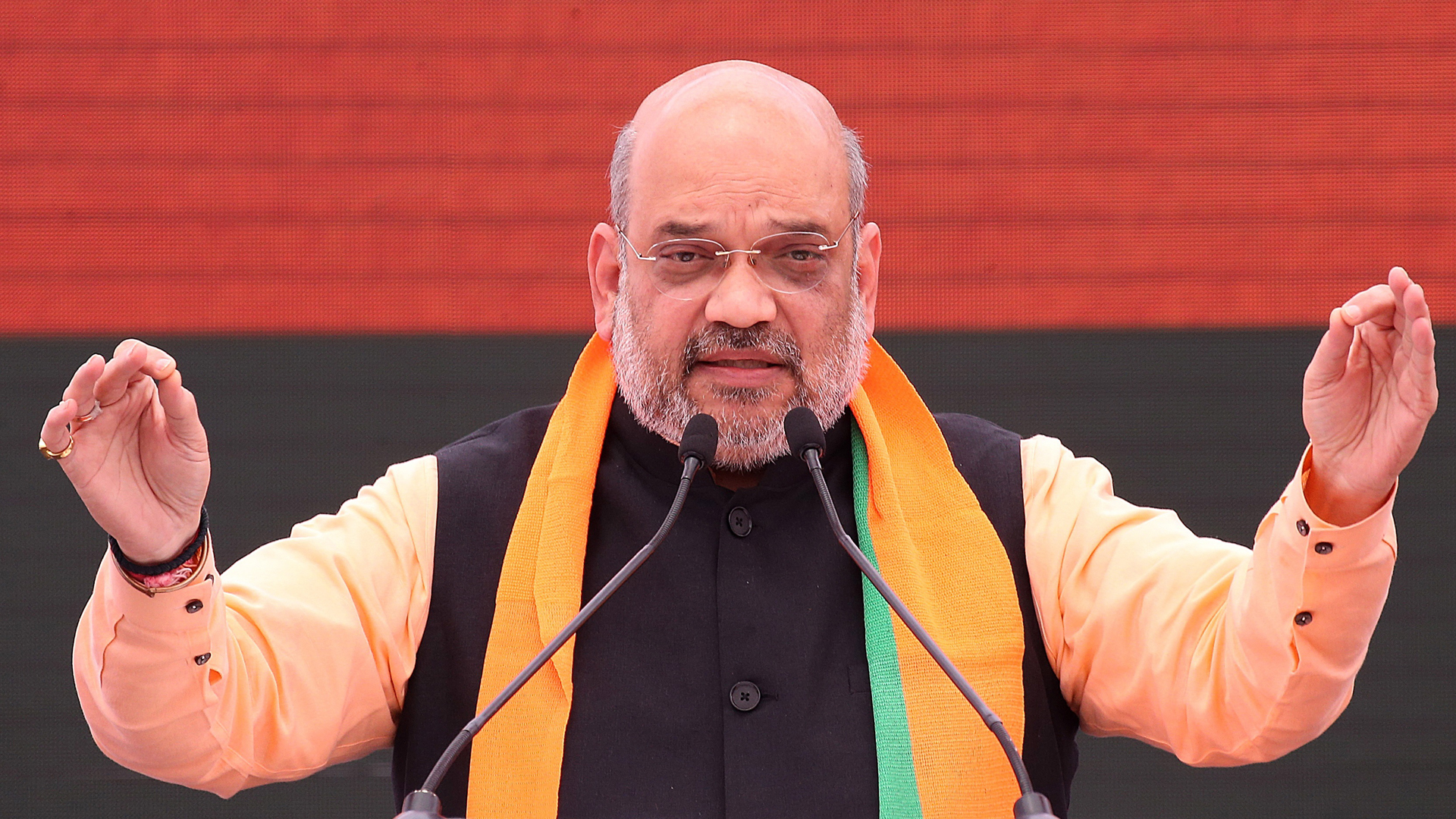 Hospitalizan por COVID-19 a ministro del Interior de India