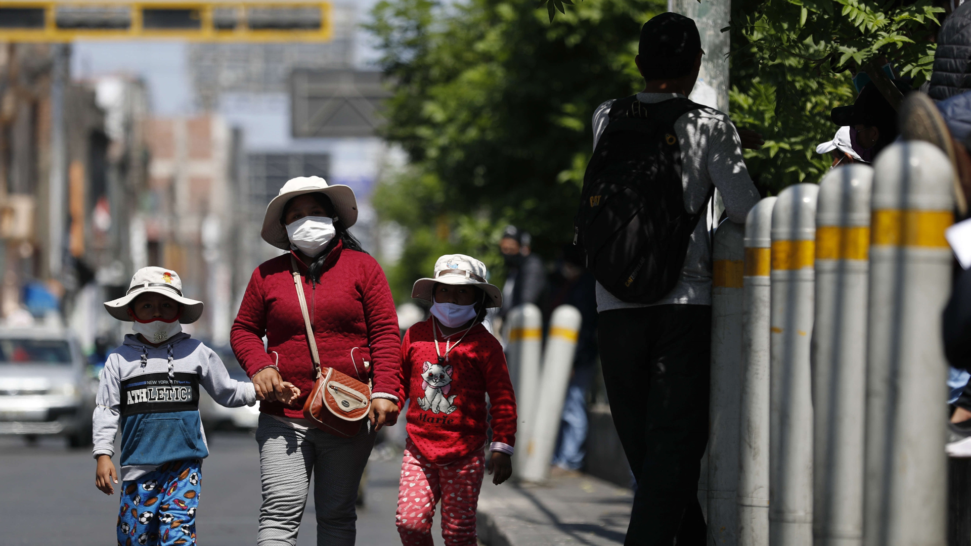 Se asienta COVID-19 en América Latina; México, Perú y Colombia rebasan los 500 mil contagios