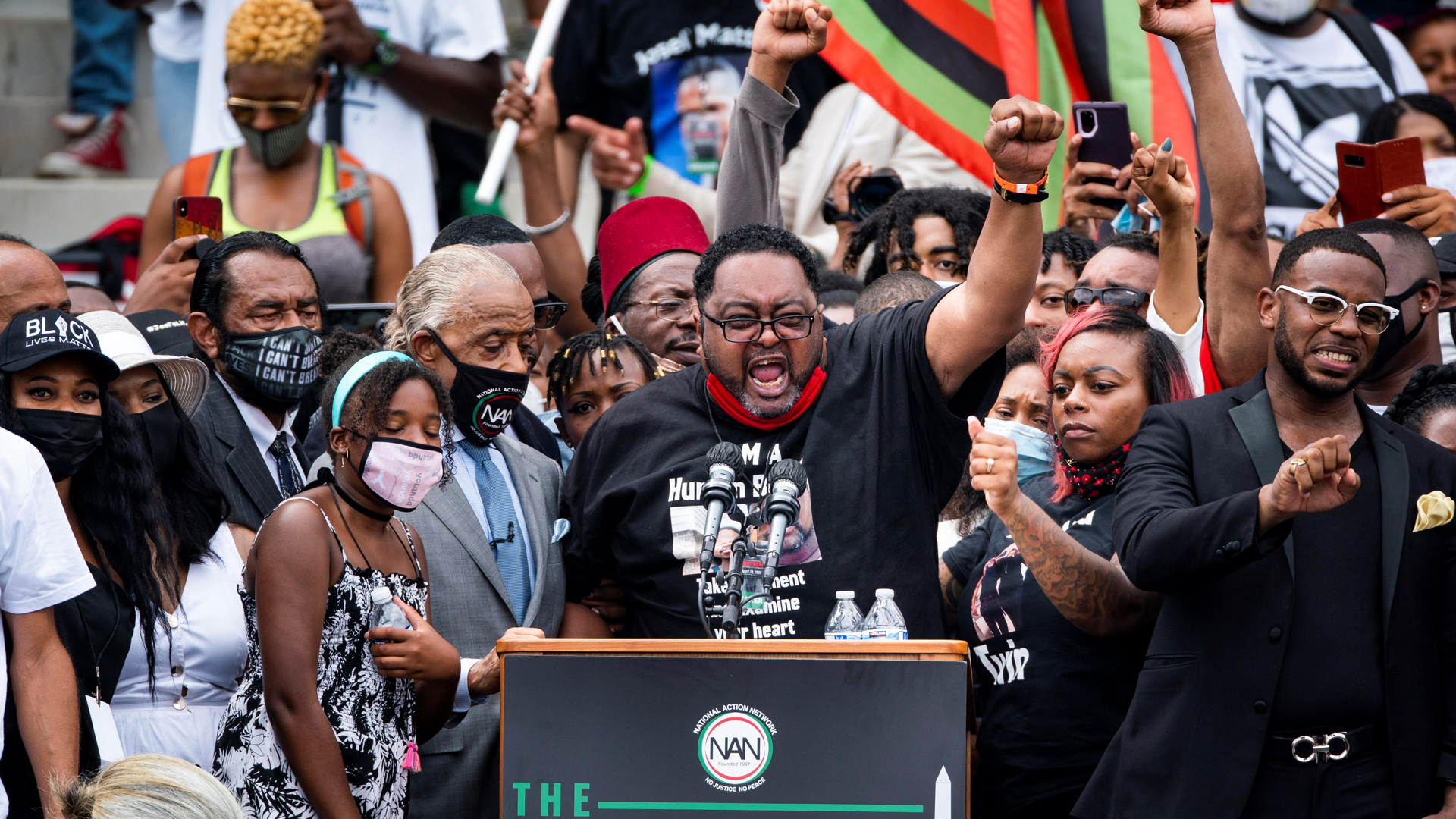 Claman justicia ante el racismo en aniversario de Marcha sobre Washington de Luther King - padre-de-jacob-blake-en-discurso-durante-aniversario-de-marcha-sobre-washington