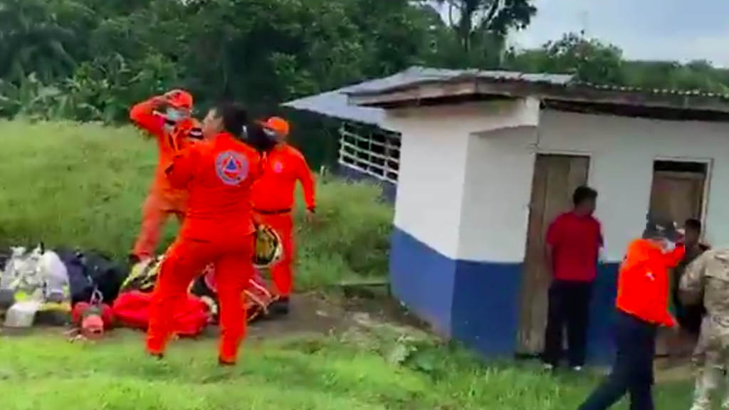 Familia de 11 miembros muere arrastrada por río crecido en Panamá, 9 eran menores