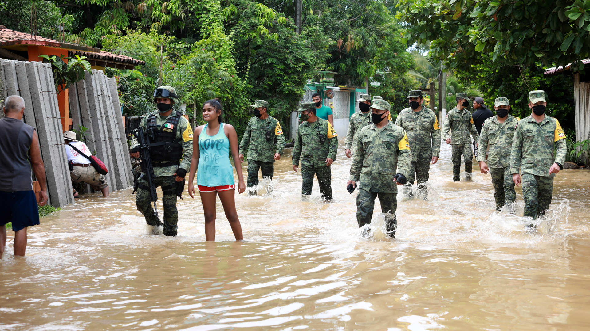 Prevén lluvias monzónicas en Jalisco, Colima y Michoacán por Hernán e Iselle