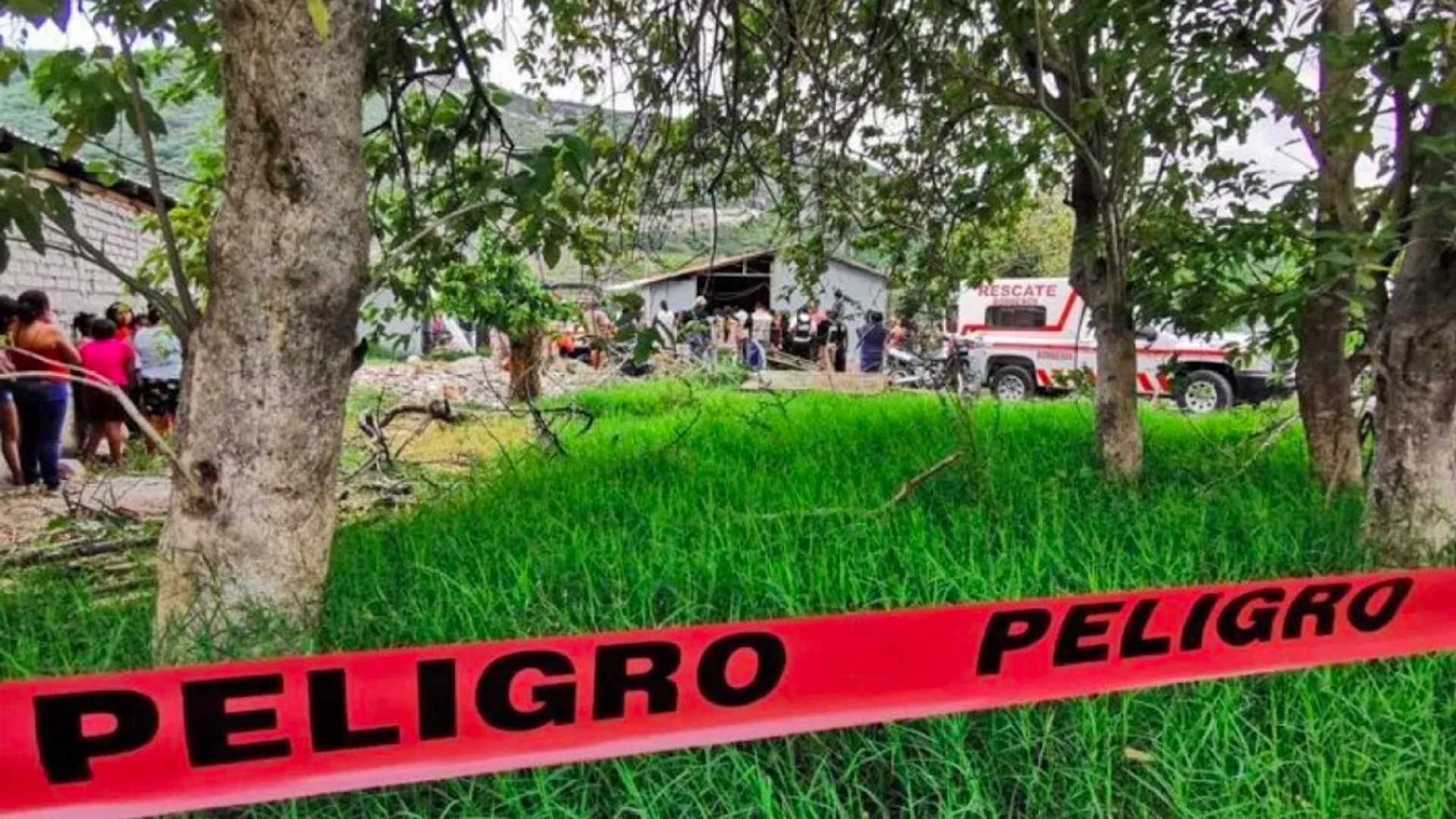 Mueren cuatro hombres al caer a pozo en Chilpancingo