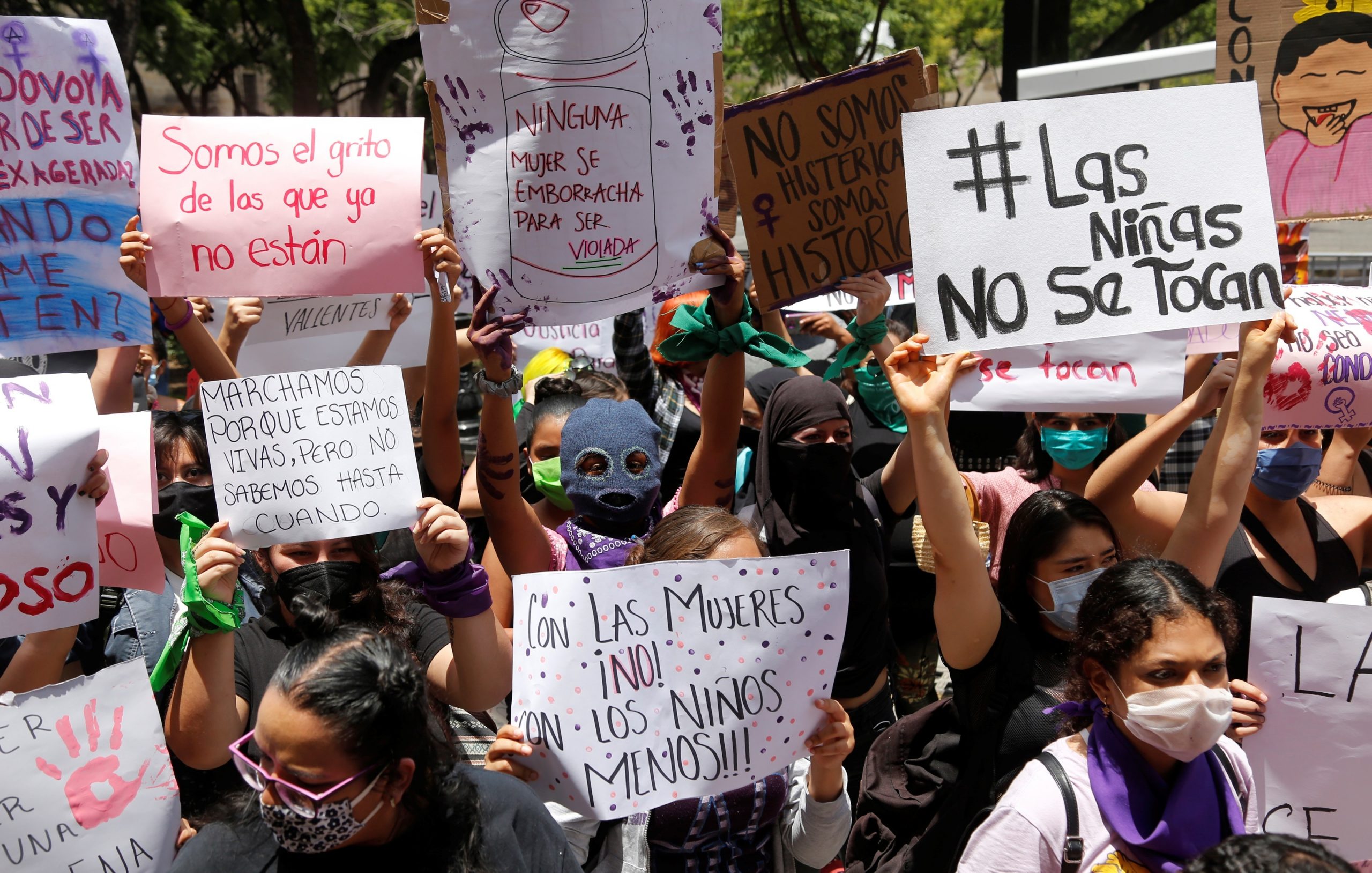 Feministas exigen justicia para menor abusada por funcionario en Puerto Vallarta - protesta-de-feministas-en-guadalajara-jalisco-scaled