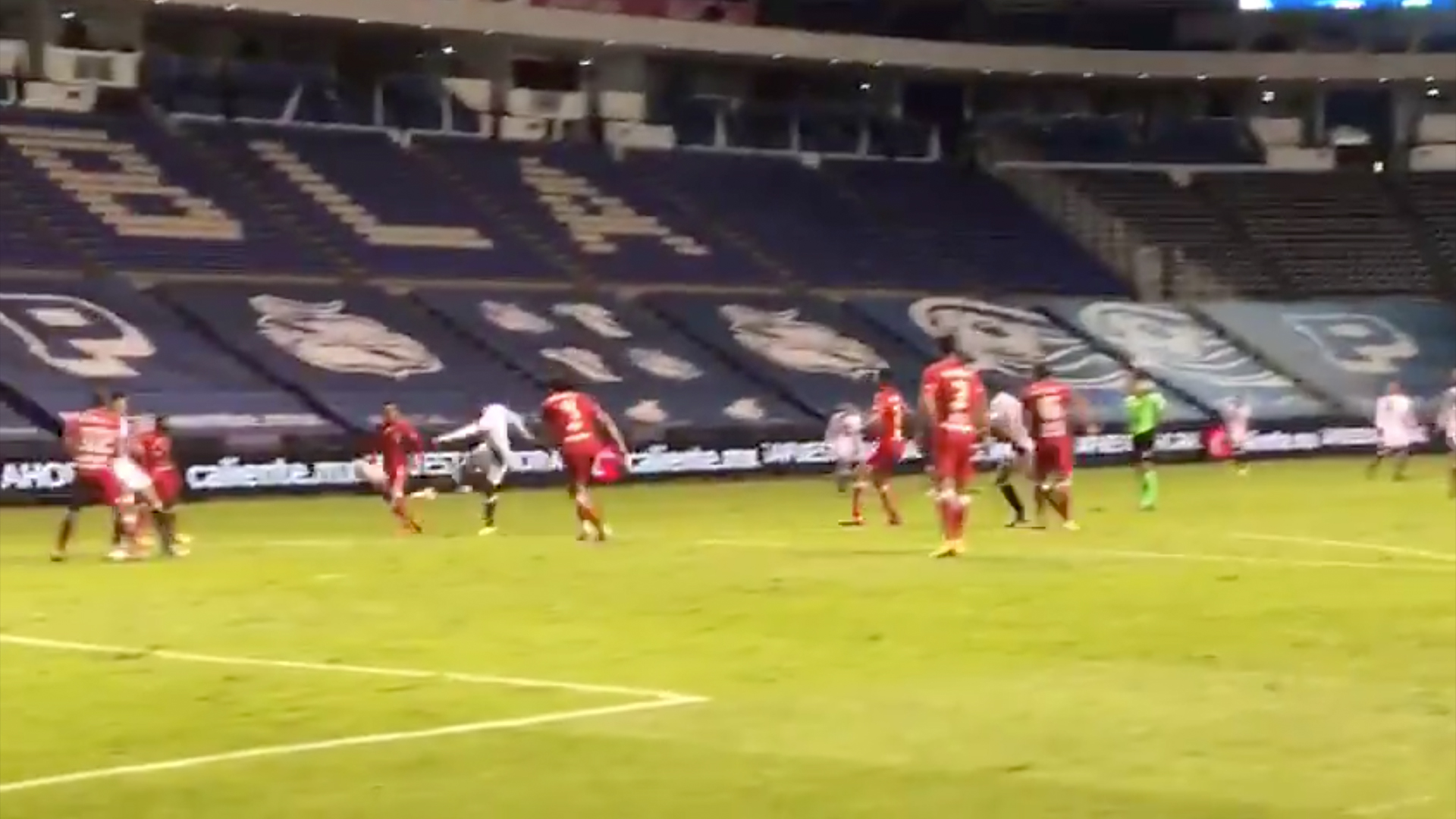 Puebla golea 4-1 al Toluca y regresa a puestos de liguilla