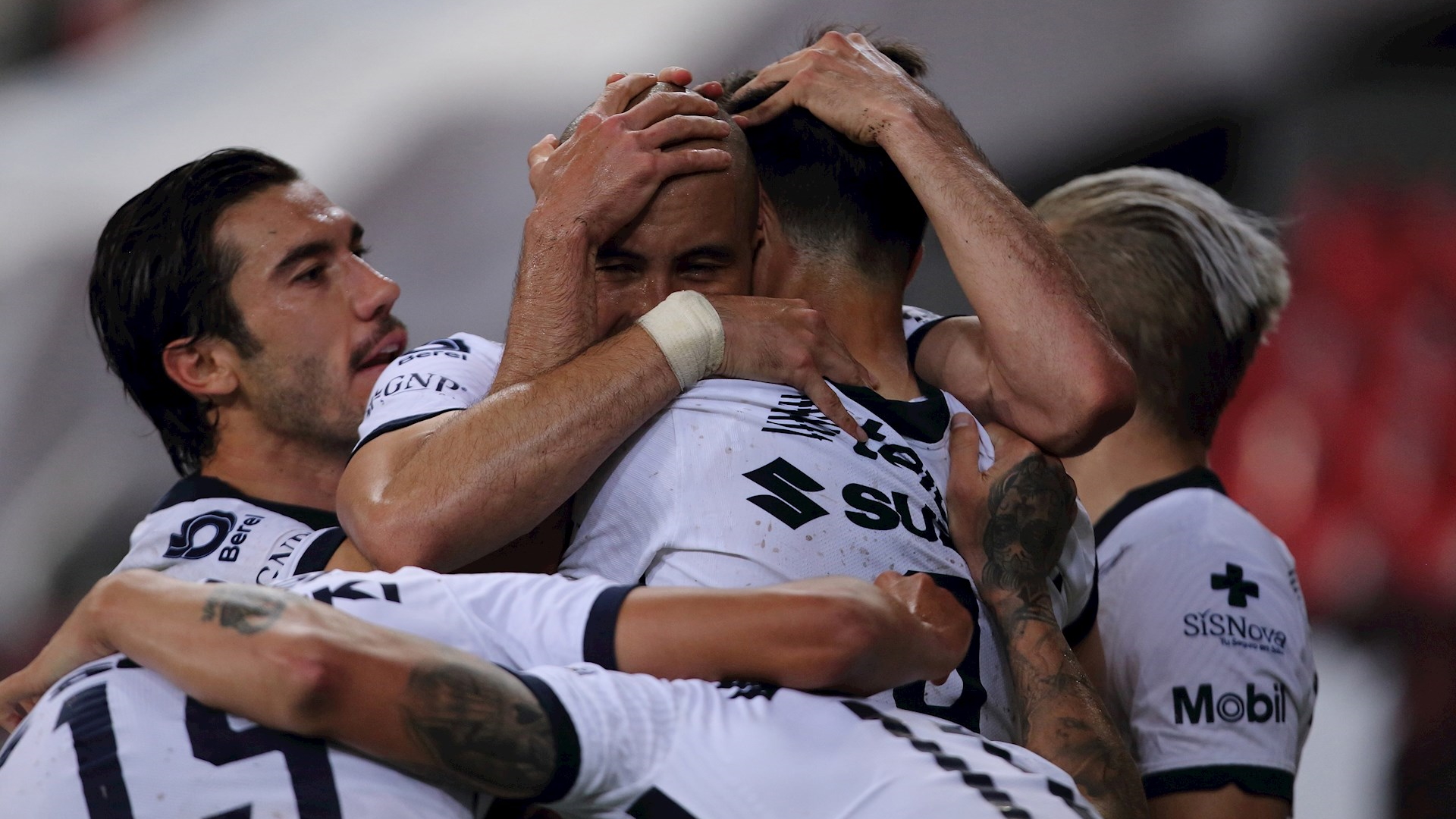 Pumas derrota a Atlas con doblete de Dinenno