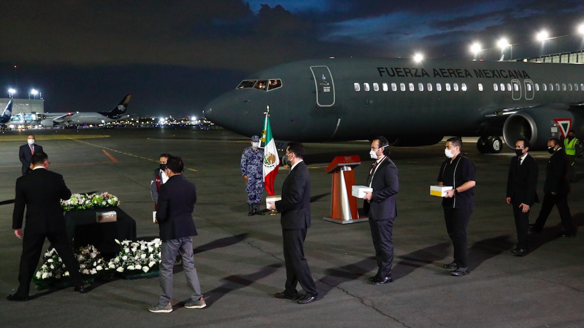 Repatrian 18 urnas de mexicanos fallecidos en EE.UU. por COVID-19