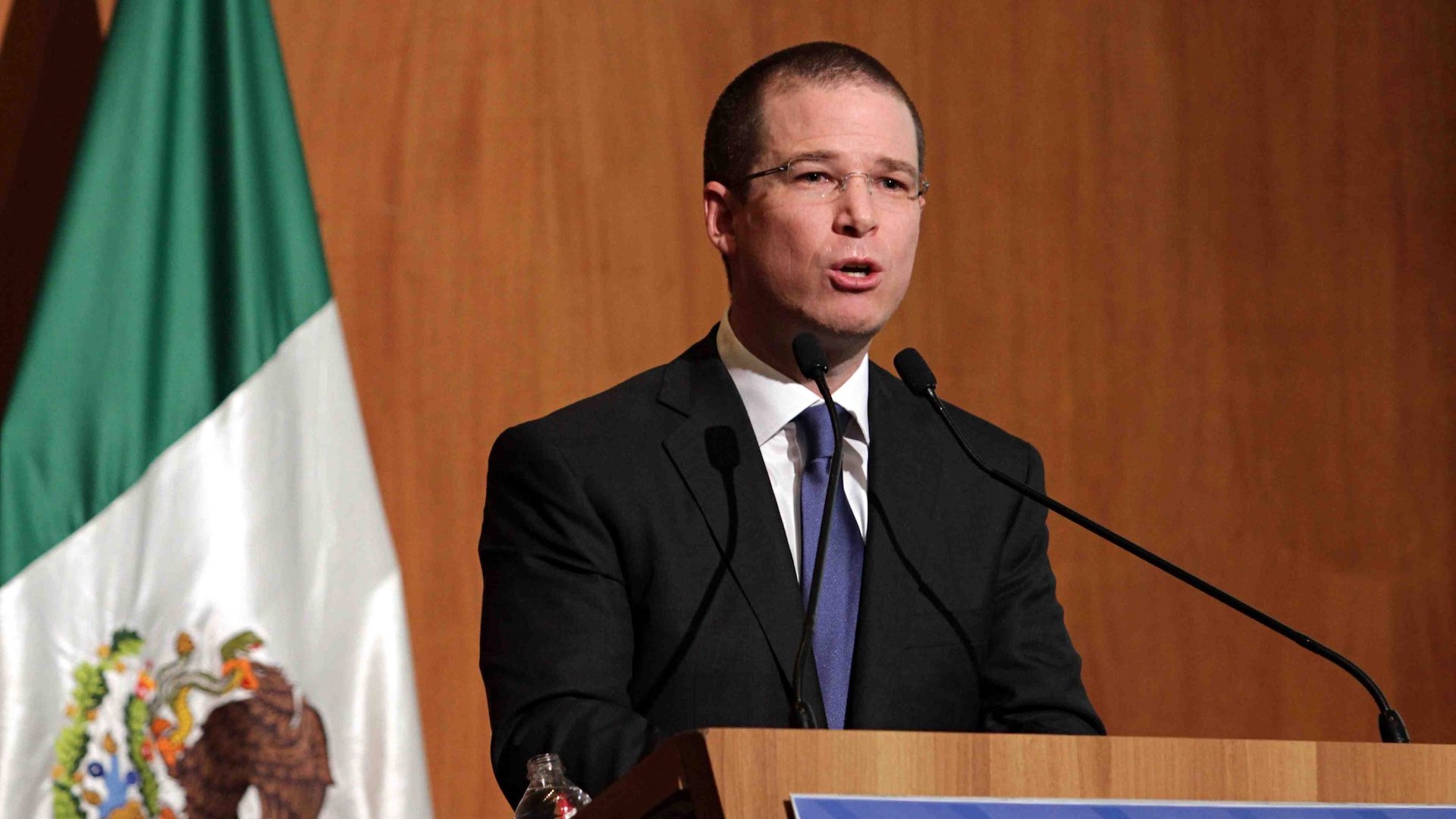 “La verdad está de mi lado”, afirma Ricardo Anaya al interponer denuncia por daño moral contra Emilio Lozoya “La verdad está de mi lado”, afirma Ricardo Anaya al interponer denuncia por daño moral contra Emilio Lozoya