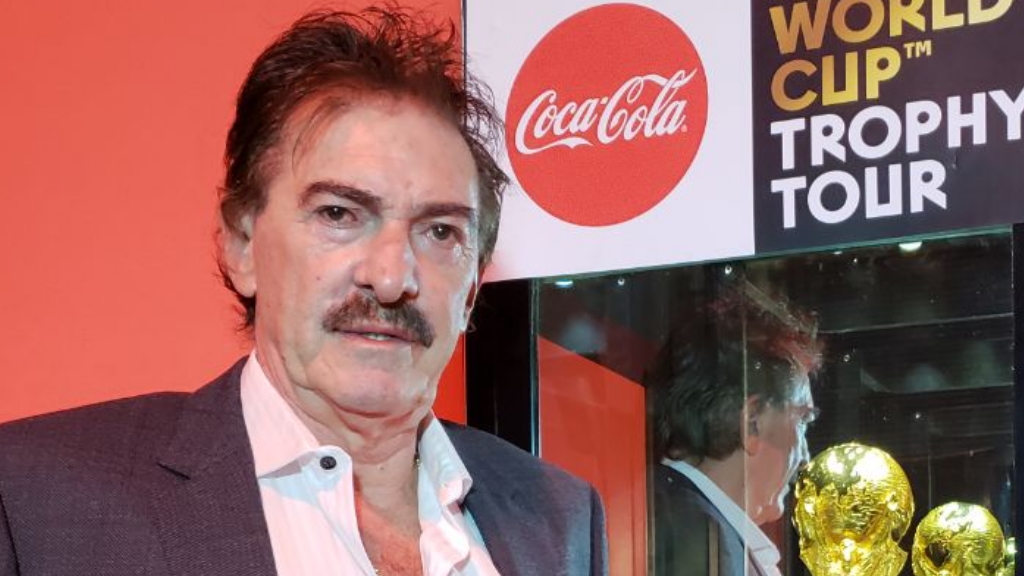 Jueza ordena reabrir caso contra Ricardo LaVolpe; podría ser detenido por hostigamiento contra podóloga