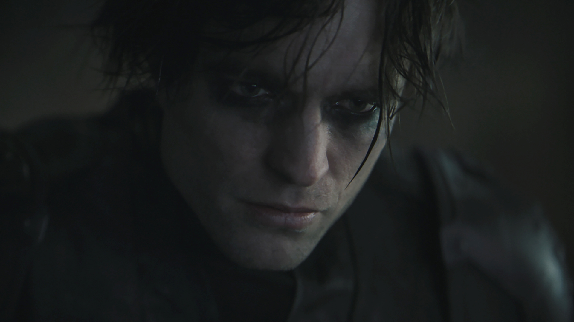#Video Sorprende Robert Pattinson en primer adelanto de ‘The Batman’