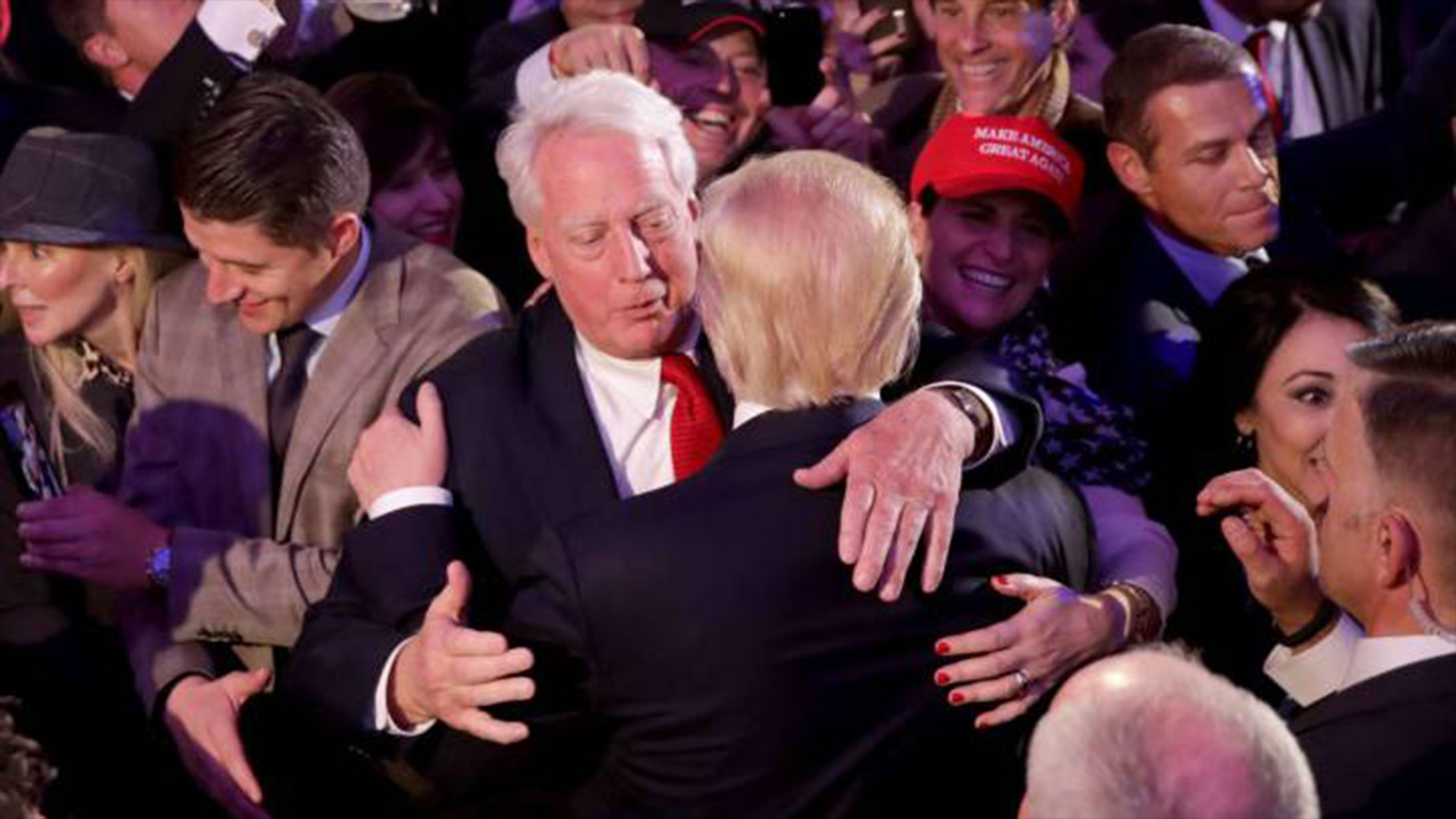 Muere hermano menor de Donald Trump Muere hermano menor de Donald Trump