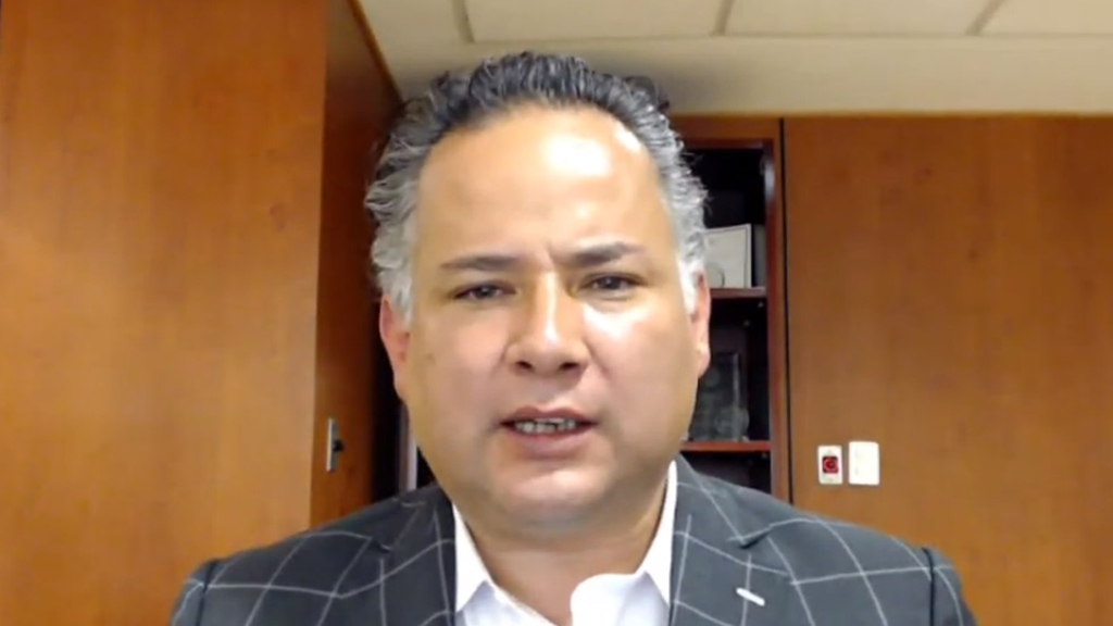 “Primero decisiones personales, familiares y después políticas”: Santiago Nieto agradece muestras de cariño e invitaciones de trabajo “Primero decisiones personales, familiares y después políticas”: Santiago Nieto agradece muestras de cariño e invitaciones de trabajo