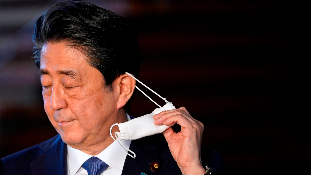 Shinzo Abe renuncia como primer ministro de Japón y despeja el camino para su sucesor