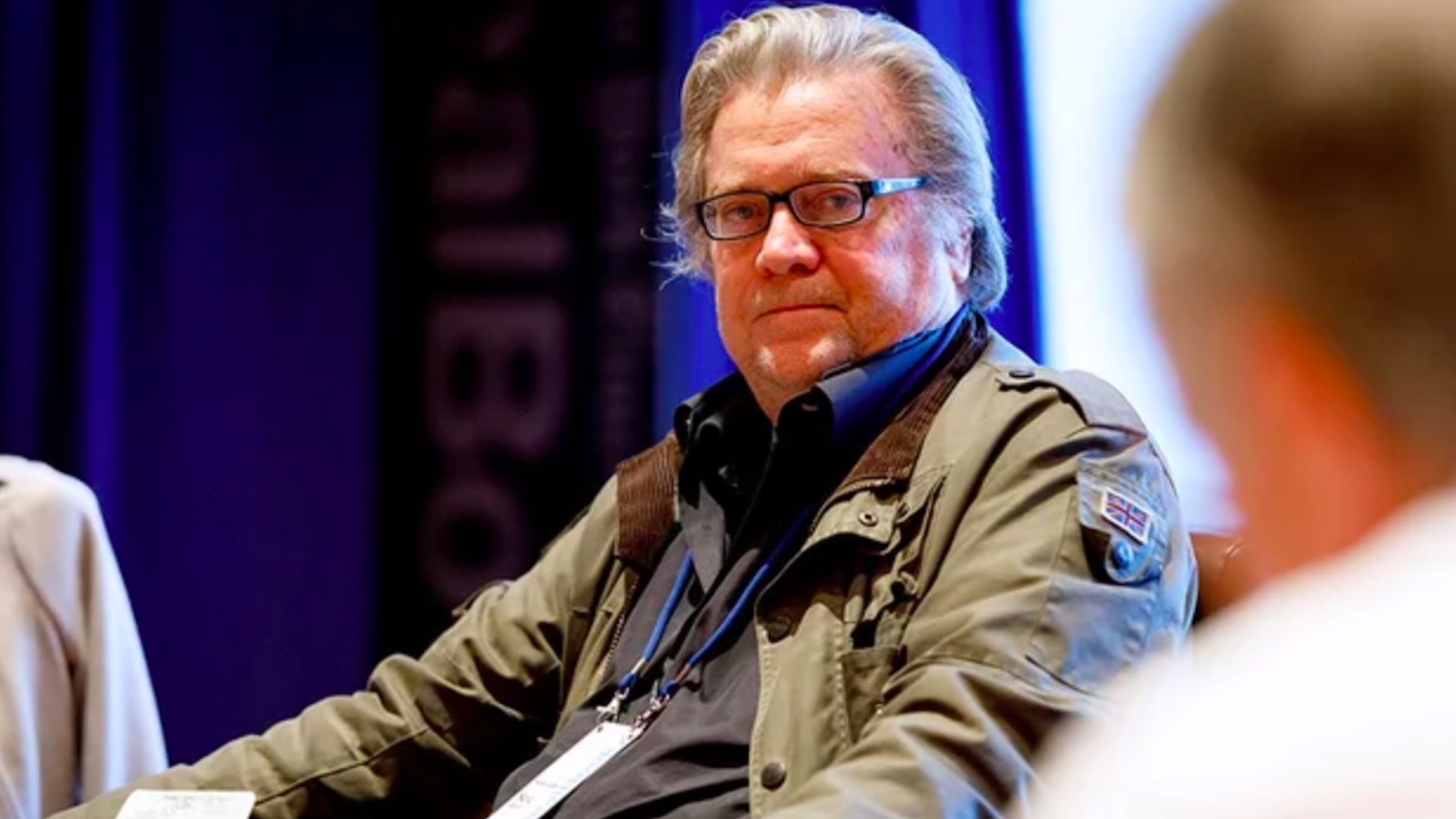 Detienen a Steve Bannon, polémico exasesor de Donald Trump, acusado por fraude a donantes para el muro fronterizo