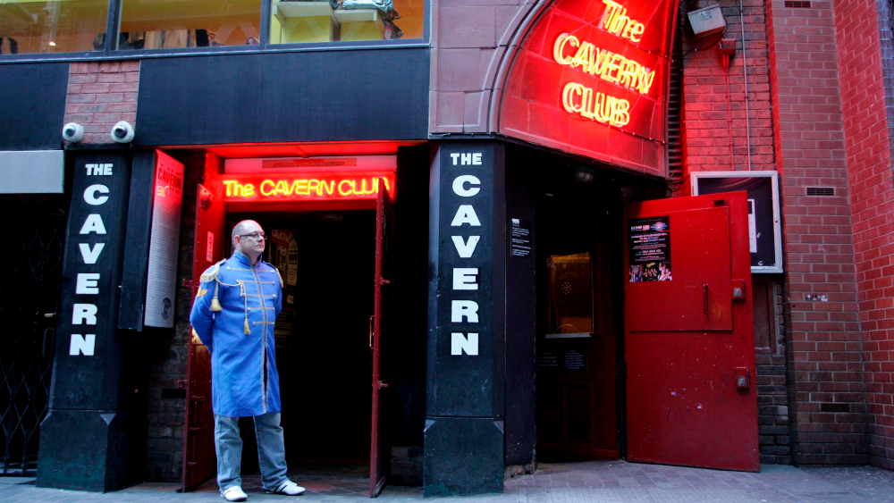 Contagios por COVID-19 vuelven a repuntar en Reino Unido hasta mil 182 en un día