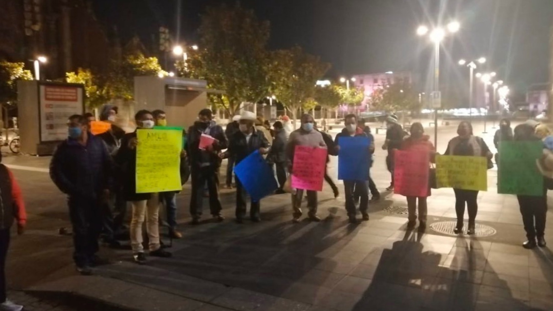 Profesores de Telebachillerato bloquean accesos a Palacio Nacional; provocan retrasos en reunión de Gabinete - tlahuelilpan